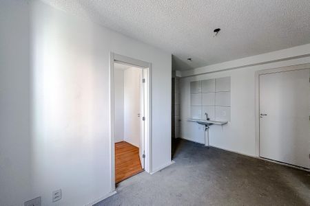 Apartamento à venda com 35m², 2 quartos e sem vaga Apartamento à venda com 35m², 2 quartos e sem vagaSala