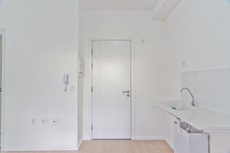 Apartamento para alugar com 35m², 2 quartos e sem vaga Apartamento para alugar com 35m², 2 quartos e sem vagaSala e cozinha