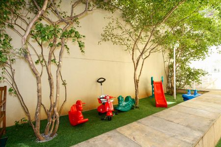 Apartamento à venda com 103m², 2 quartos e 2 vagasÁrea Comum - Playground