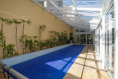 Apartamento à venda com 103m², 2 quartos e 2 vagasÁrea Comum - Piscina Climatizada