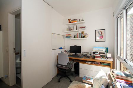 Apartamento à venda com 103m², 2 quartos e 2 vagasSuíte