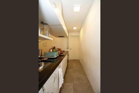 Apartamento à venda com 103m², 2 quartos e 2 vagasCozinha e Área de Serviço