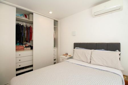 Apartamento à venda com 103m², 2 quartos e 2 vagasSuíte