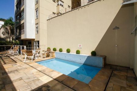 Apartamento à venda com 103m², 2 quartos e 2 vagasÁrea Comum - Piscina