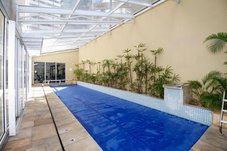 Apartamento à venda com 103m², 2 quartos e 2 vagasÁrea Comum - Piscina Climatizada