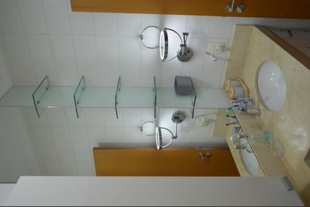 Casa para alugar com 260m², 3 quartos e 4 vagasBanheiro da Suíte 2