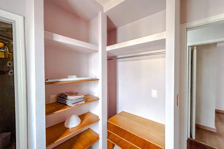 Apartamento para alugar com 74m², 3 quartos e 1 vagaCloset da suíte