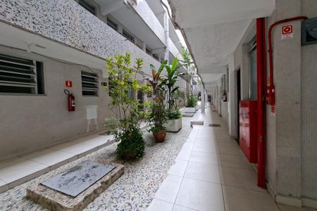 Apartamento para alugar com 68m², 2 quartos e 1 vaga Apartamento para alugar com 68m², 2 quartos e 1 vagaHall de entrada