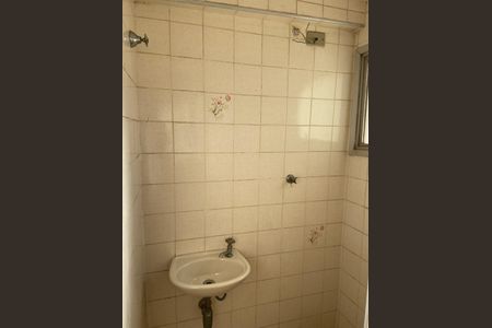 Apartamento para alugar com 60m², 3 quartos e sem vagaÁrea de Serviço - Banheiro