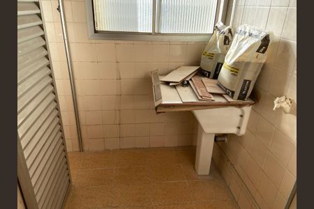 Apartamento para alugar com 60m², 3 quartos e sem vagaÁrea de Serviço