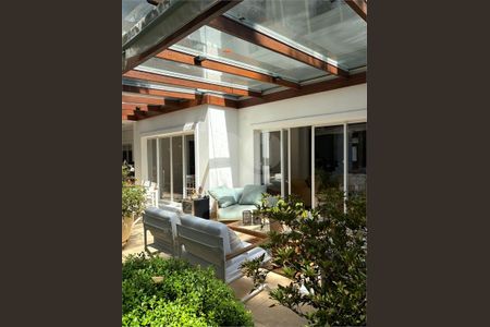 Casa à venda com 3 quartos, 400m² em Jardim Petropolis, São Paulo