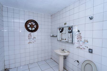 Casa para alugar com 100m², 2 quartos e 1 vaga Casa para alugar com 100m², 2 quartos e 1 vagaBanheiro