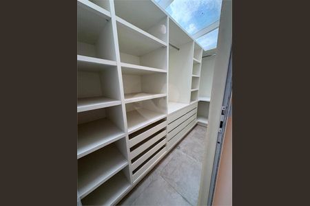Apartamento à venda com 157m², 3 quartos e 4 vagas