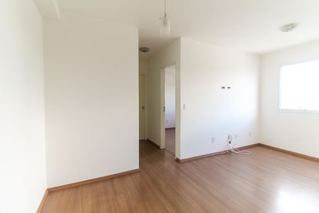 Sala de apartamento para alugar com 2 quartos, 49m² em Itaquera, São Paulo