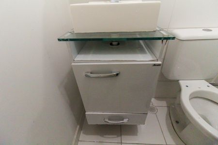 Apartamento para alugar com 49m², 2 quartos e 1 vaga Apartamento para alugar com 49m², 2 quartos e 1 vagaBanheiro