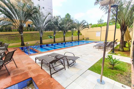 Apartamento para alugar com 49m², 2 quartos e 1 vaga Apartamento para alugar com 49m², 2 quartos e 1 vagaÁrea comum - Piscina