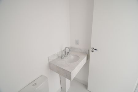 Banheiro de kitnet/studio à venda com 1 quarto, 45m² em Taquaral, Campinas