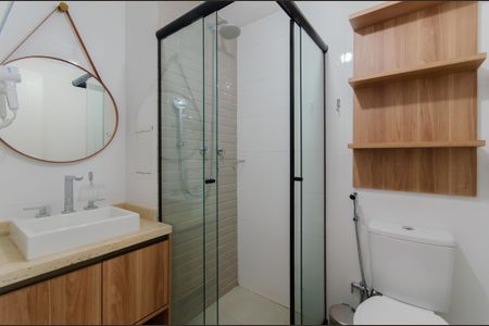 Banheiro de kitnet/studio para alugar com 1 quarto, 19m² em Ipiranga, São Paulo
