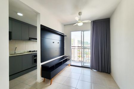 Sala  de apartamento para alugar com 1 quarto, 34m² em Riachuelo, Rio de Janeiro