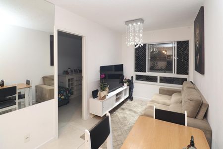 Sala  de apartamento à venda com 2 quartos, 42m² em Vila Sabrina, São Paulo