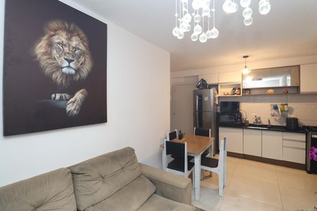 Sala  de apartamento à venda com 2 quartos, 42m² em Vila Sabrina, São Paulo