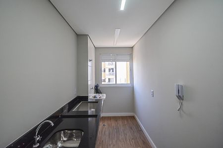 Apartamento à venda com 48m², 2 quartos e 1 vaga Apartamento à venda com 48m², 2 quartos e 1 vagaCozinha e Área de Serviço