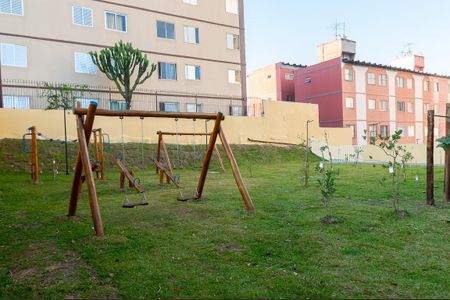 Apartamento à venda com 48m², 2 quartos e 1 vaga Apartamento à venda com 48m², 2 quartos e 1 vagaÁrea comum - Playground