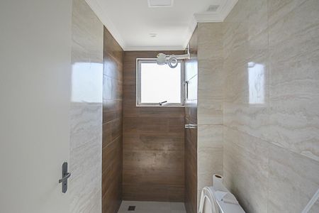 Apartamento à venda com 48m², 2 quartos e 1 vaga Apartamento à venda com 48m², 2 quartos e 1 vagaBanheiro