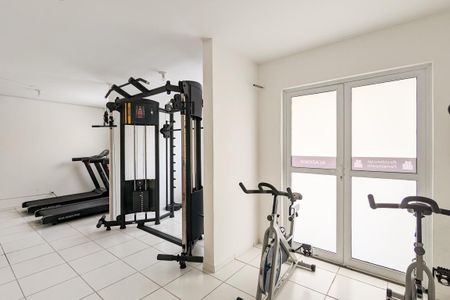 Apartamento à venda com 48m², 2 quartos e 1 vaga Apartamento à venda com 48m², 2 quartos e 1 vagaÁrea comum - Academia
