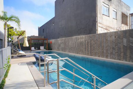 Studio à venda com 36m², 1 quarto e sem vaga Studio à venda com 36m², 1 quarto e sem vagaÁrea comum - Piscina