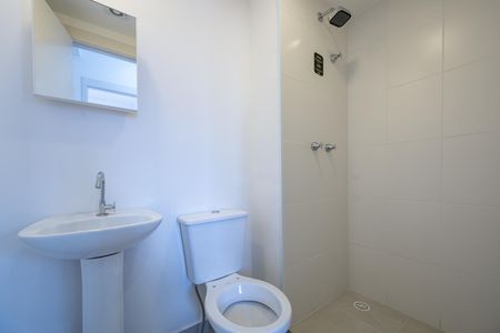 Apartamento para alugar com 38m², 2 quartos e sem vaga Apartamento para alugar com 38m², 2 quartos e sem vagaBanheiro