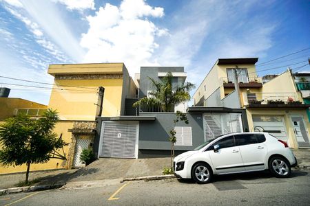Casa de condomínio à venda com 65m², 3 quartos e 1 vagaFachada