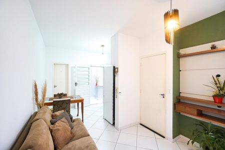 Casa de condomínio à venda com 65m², 3 quartos e 1 vagaSala