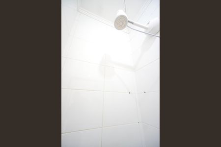 Casa de condomínio à venda com 65m², 3 quartos e 1 vagaChuveiro