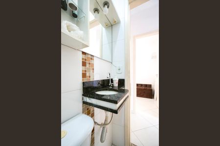 Casa de condomínio à venda com 65m², 3 quartos e 1 vagaBanheiro social