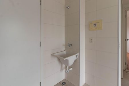 Apartamento à venda com 38m², 2 quartos e sem vaga Apartamento à venda com 38m², 2 quartos e sem vagaÁrea de Serviço