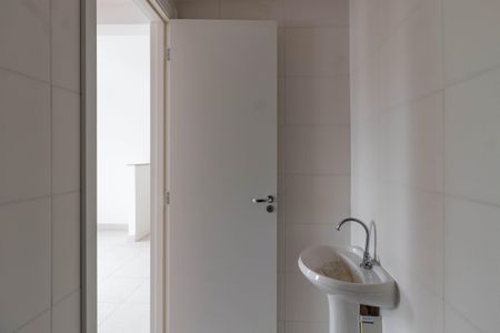 Apartamento à venda com 38m², 2 quartos e sem vaga Apartamento à venda com 38m², 2 quartos e sem vagaBanheiro