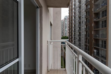Apartamento à venda com 38m², 2 quartos e sem vaga Apartamento à venda com 38m², 2 quartos e sem vagaVaranda