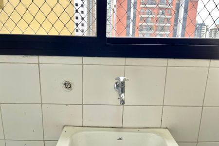 Apartamento à venda com 83m², 3 quartos e 2 vagasÁrea de Serviço
