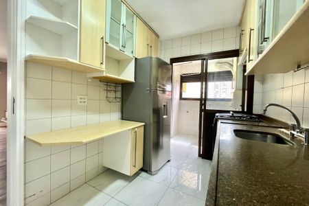 Apartamento à venda com 83m², 3 quartos e 2 vagasCozinha