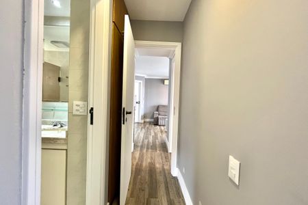 Apartamento à venda com 83m², 3 quartos e 2 vagasCorredor