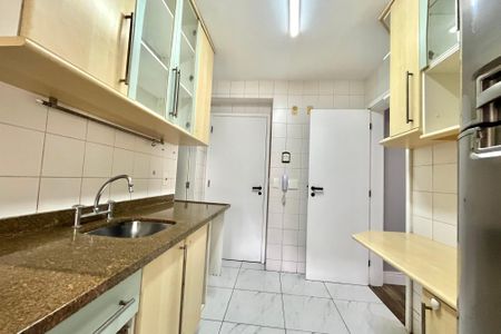 Apartamento à venda com 83m², 3 quartos e 2 vagasCozinha