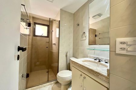 Apartamento à venda com 83m², 3 quartos e 2 vagasBanheiro Corredor