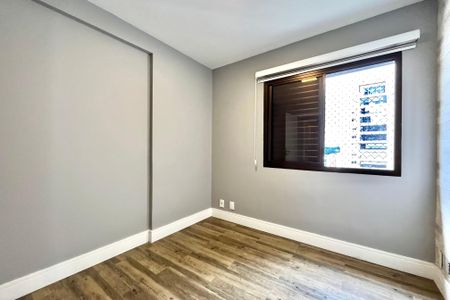 Apartamento à venda com 83m², 3 quartos e 2 vagasQuarto 3