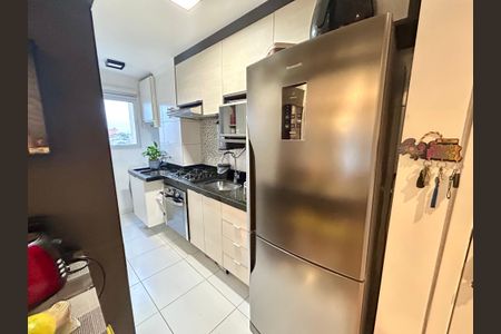 Apartamento para alugar com 58m², 2 quartos e 2 vagasCozinha
