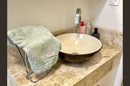 Apartamento para alugar com 58m², 2 quartos e 2 vagasBanheiro da Suíte