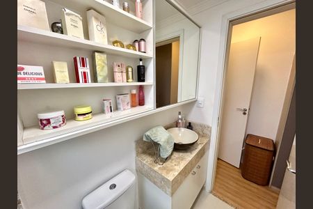 Apartamento para alugar com 58m², 2 quartos e 2 vagasBanheiro da Suíte