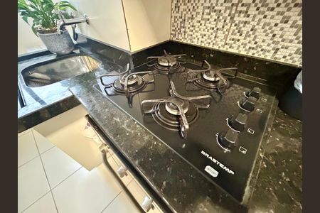 Apartamento para alugar com 58m², 2 quartos e 2 vagasCozinha