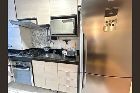 Apartamento para alugar com 58m², 2 quartos e 2 vagasCozinha