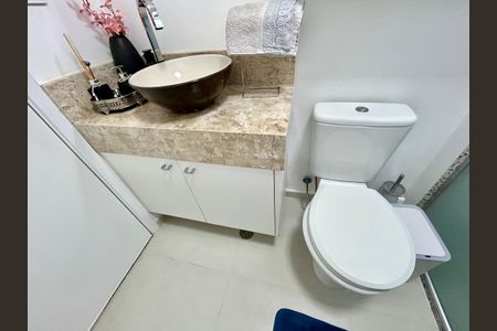 Apartamento para alugar com 58m², 2 quartos e 2 vagasBanheiro 1